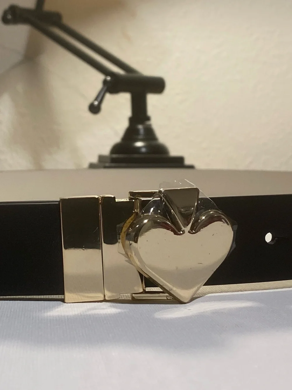 kate spade Black Leather Belt with Gold Heart Buckle Black/Cream Size M